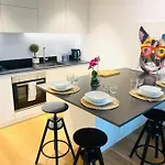 Chic One Bedroom Flat W Terrace&Parking